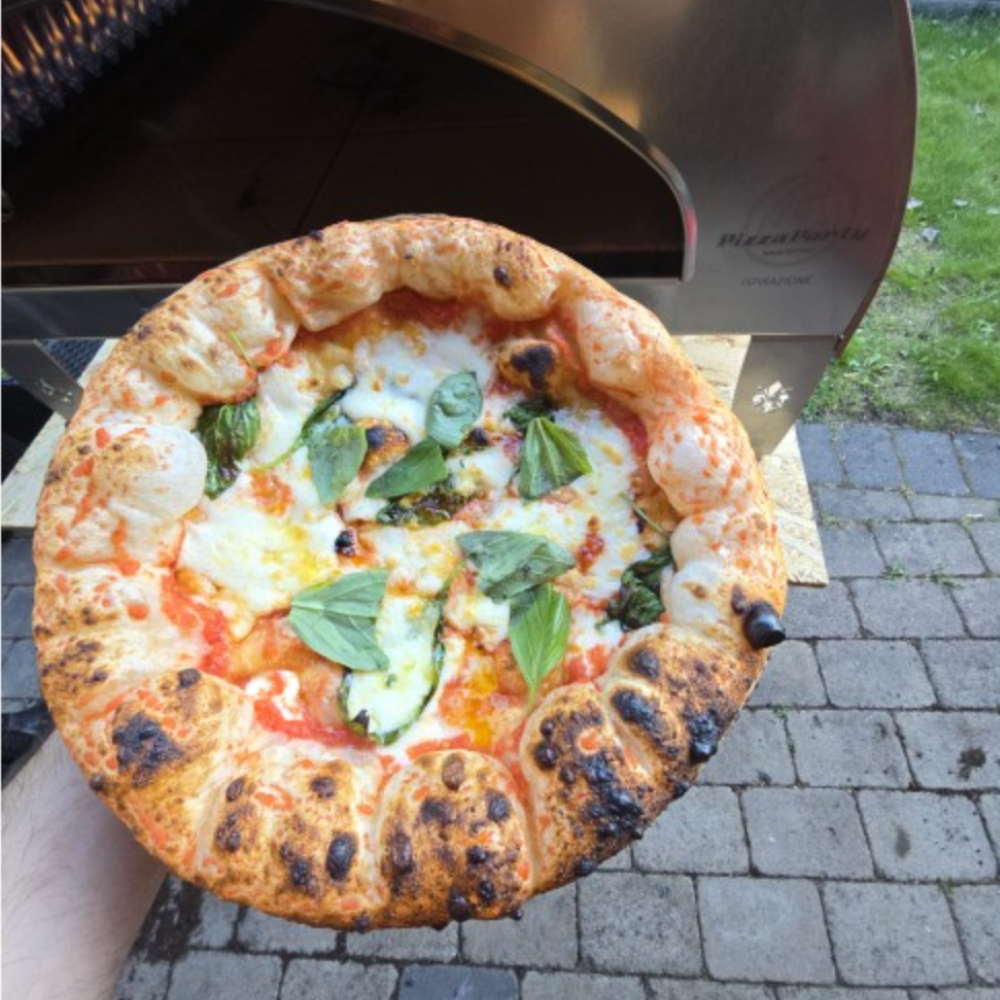 Pizza Party® Ispirazione φούρνος πίτσας υγραερίου για 4 πίτσες — πέτρα Saputo Biscotto