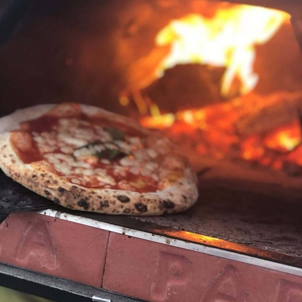 Pizza Party® 70 x 70 ξυλόφουρνος πίτσας για 2 πίτσες - Corten — πυρίμαχη πέτρα